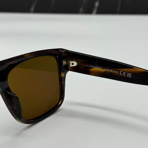 NEW TOM FORD TF907 48J UNISEX SUNGLASSES TOM FORD DUNNING-02 FT0907/S - Picture 9 of 10